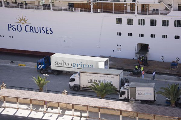 Loading cruise ship 2
