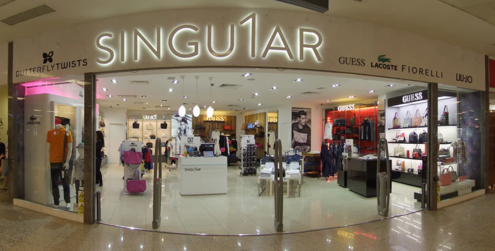 malta airport duty free history